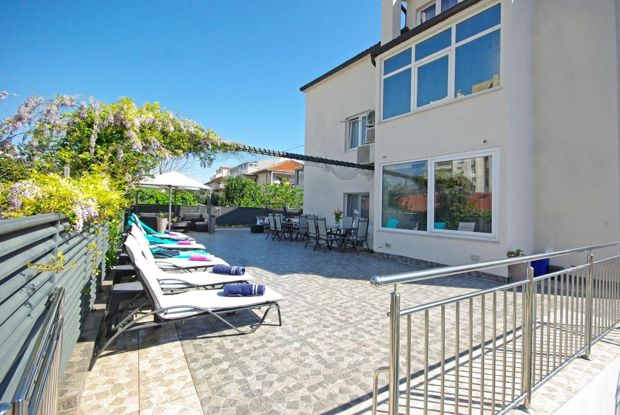 Naomi Appartement *